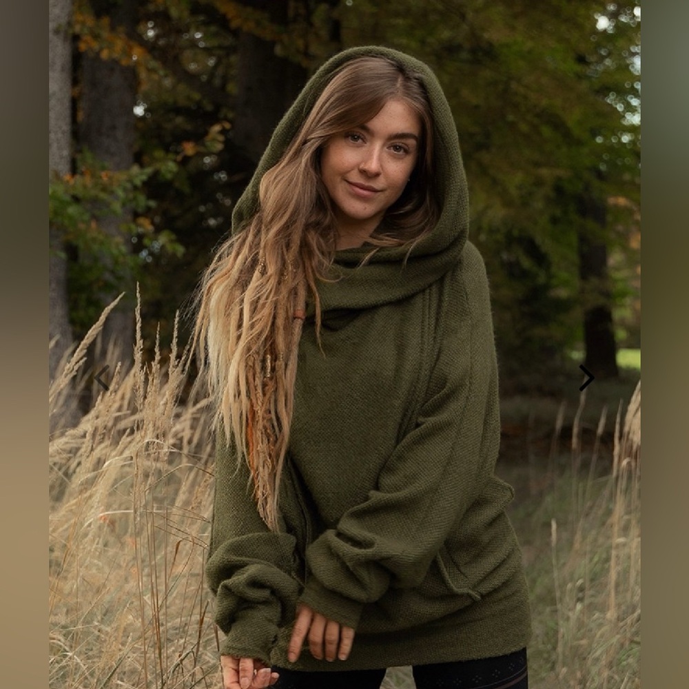 Toonzshop Helixx Hooded Green Sweater XS
